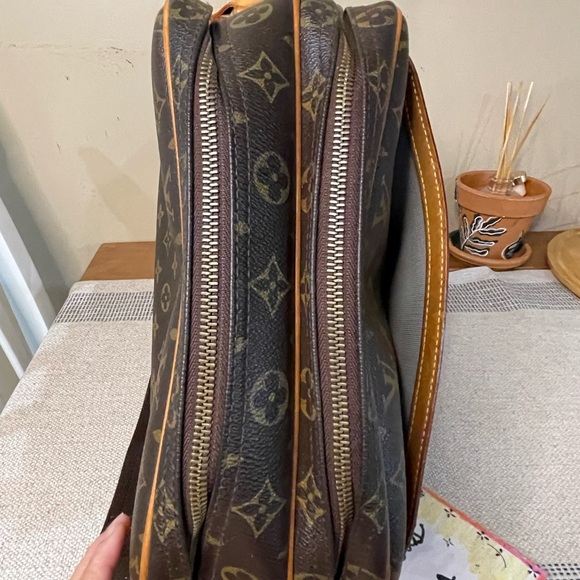 🔥 SOLD 🔥Louis Vuitton Reporter PM - Picture 11 of 16